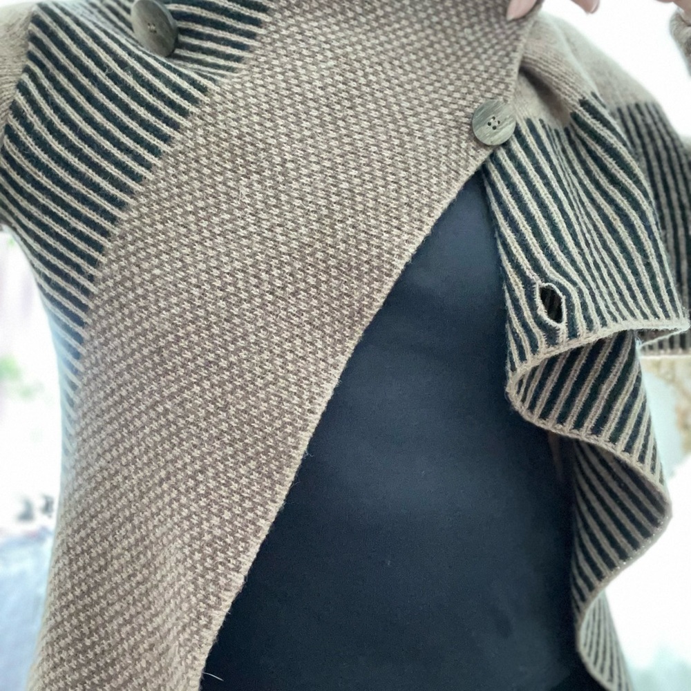 A.IDA Vintage Italian sweater - Picture 7 of 10